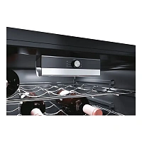 Dulap pentru vin Candy CWC 150 EM/NF, Negru